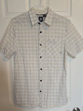 Element Men’s Short-Sleeve Plaid Button-Down Shirt in Beige and White